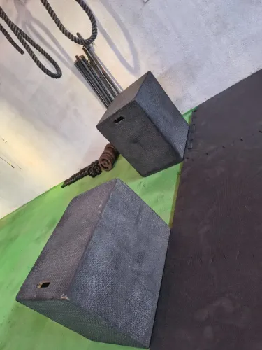 Caixa/caixote emborracha crossfit ou funcional