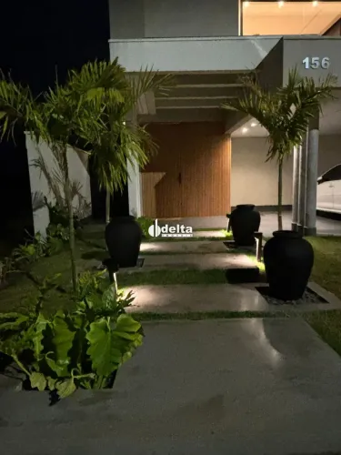 Casa no condomínio TERRAS ALPHA disponível para venda em Uberlândia-MG