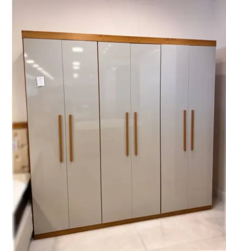 Guarda roupa casal 6 portas amplo espaço,Bariloche novo a pronta entrega 
