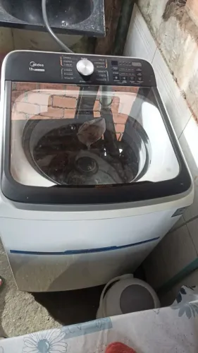 Máquina e geladeira