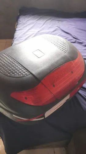 Vendo baú de moto pra hoje