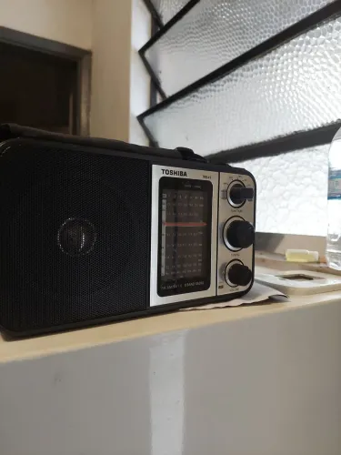 Rádio portátil Toshiba