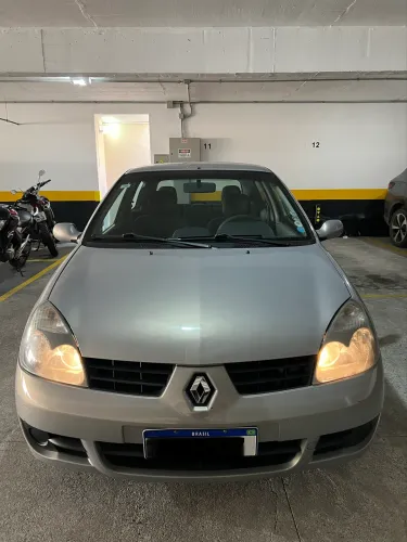 Renault Clio Authentique 1.0 8V 3P 2006