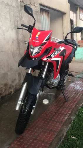 Vendo XRE 300 Rally 2023 , a mais top bico M