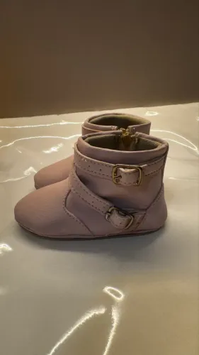 Bota para bebê rosa tamanho 18 NOVA