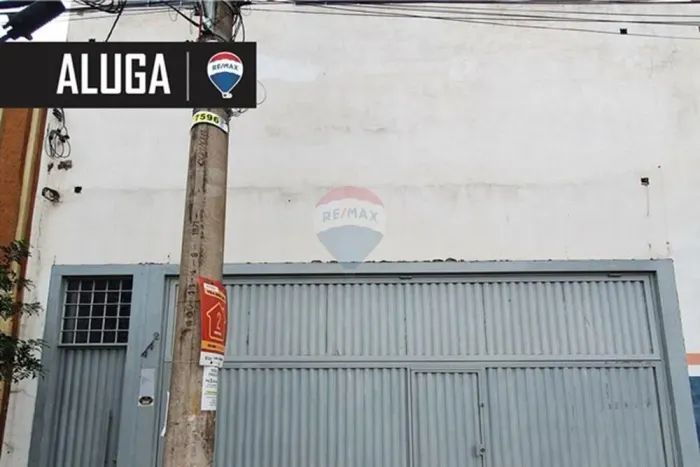 Ótimo galpão para locação no centro de Lins-SP dois andares com mais de 350m² cada andar.