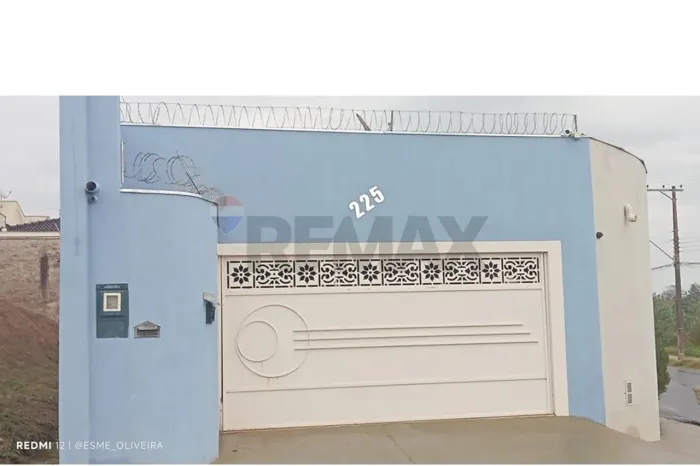 casa venda no jardim Morumbi. com 3 quartos sendo uma suíte e garagem com 50 metros quadra