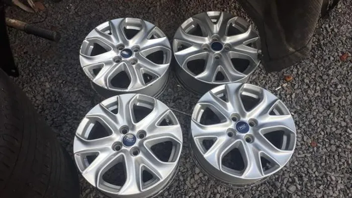Rodas Ecosport 2015 aro 15 original