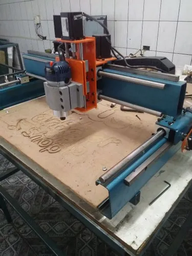 CNC router 700x750 área livre