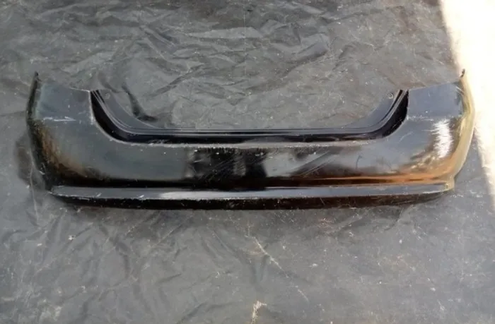 Parachoque Traseiro Honda Fit 2004/2009 Preto com detalhe
