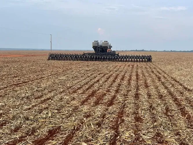 Fazenda de 7.460 hectares em São José do Rio Claro-MT