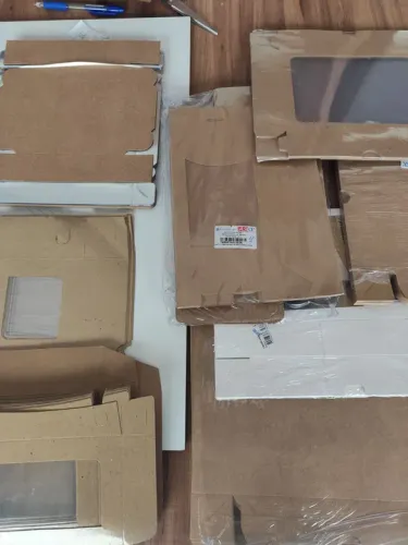 Lote 107 caixas Kraft para presente