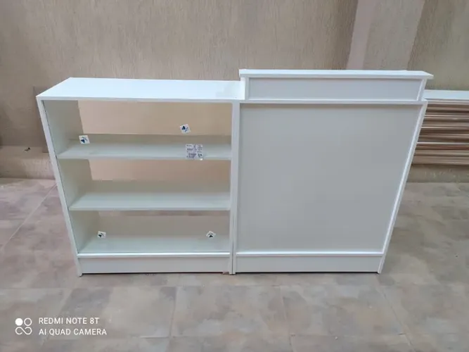 BALCÃO CAIXA + BALCÃO VITRINE BRANCO MDF