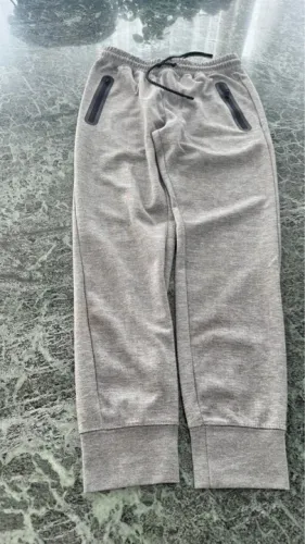 Calça de Moletom Cinza - Tamanho P