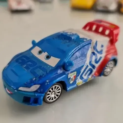 Carro Miniatura Raoul Caroule (França) Filme Carros 2 Disney Pixar