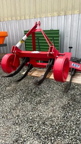 Arado Subsolador 5 Haste com Roda Tatu Marchesan