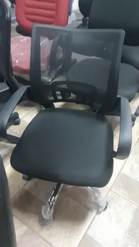 Cadeira giratória Tela- Nova