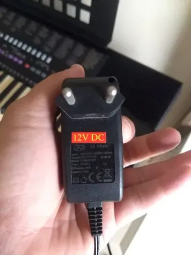 Fonte 12 v