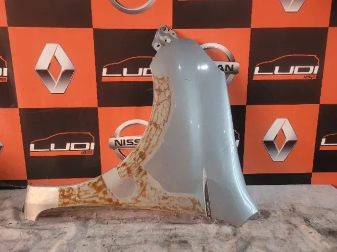 Paralama Esquerdo Nissan March 2015 a 2020 Prata