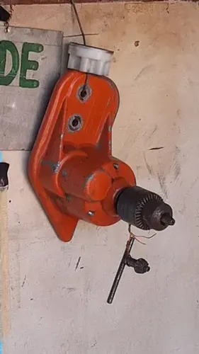 Furadeira de Motosserra