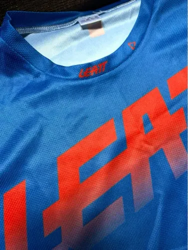 Camiseta Leatt MTB - Tamanho M