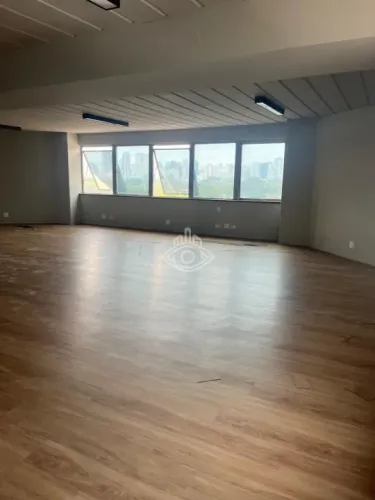 Conjunto comercial para locação na Avenida Engenheiro Luiz Carlos Berrini, Cidad