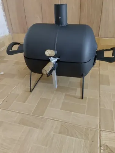 Churrasqueira Abafado pequena com grelha ajustável
