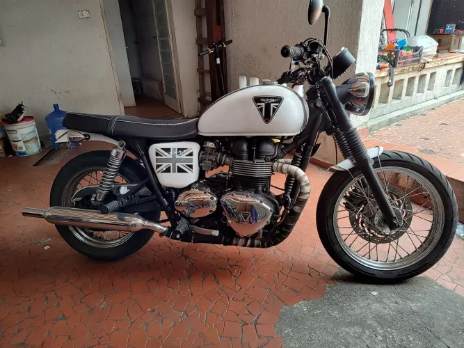 Triumph Bonneville T100