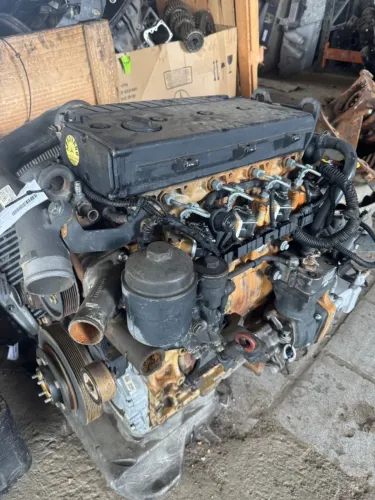 Motor completo MB Accelo 815 2022 156 CV