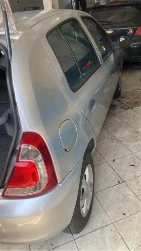 Aluguel CLIO COM GNV