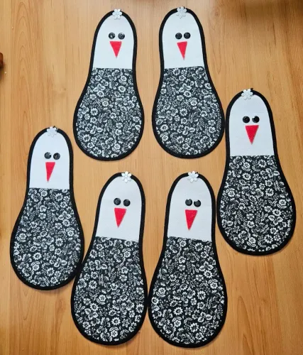Conjunto de porta talher de galinha pitadinha preta