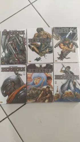 Berserk Edição de Luxo Panini - Volumes 1 ao 6 - Estado Impecável