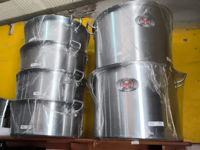 Panelas de alumínio grande 