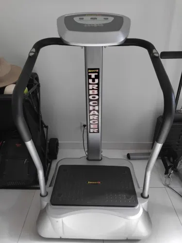 Plataforma vibratória energym turbo charger 