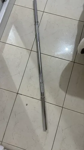 Barra Maciça Academia 1,20m x 28mm x 6Kg