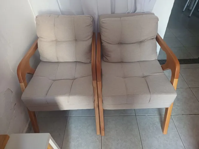Duas poltronas dois meses de uso