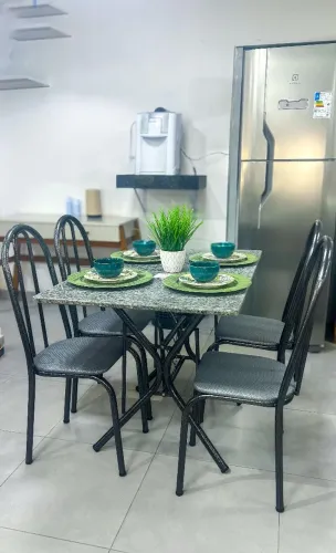CONJUNTO SALA DE JANTAR BRUNA COM 4 CADEIRAS ATE 4X SEM JUROS*<br>