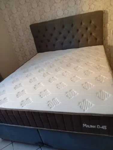 Cama Box  Queen com Colchão Malbec D-45