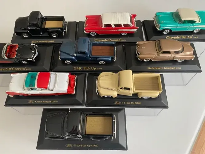 Carrinhos Colecionáveis 1:43 SIGNATURE SÉRIES