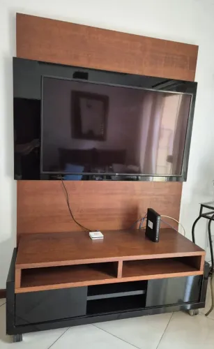 Painel para TV com design moderno