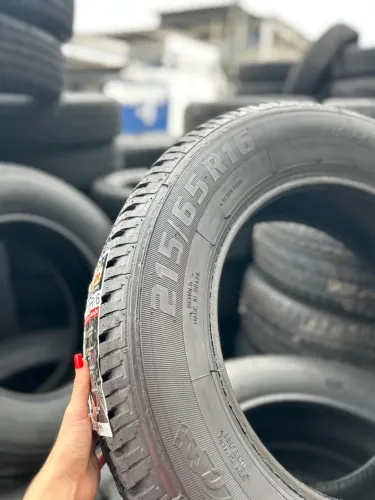 Pneu 215/65R16 remolde Crystone