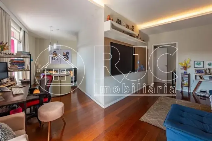 Imóvel para venda tem 230 metros quadrados com 3 quartos em Tijuca - Rio de Janeiro - RJ