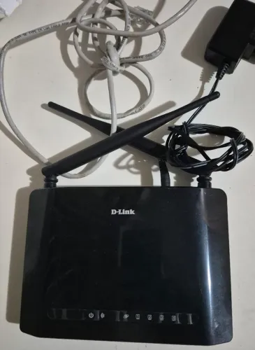 D'LINK DIR 615 com 2 antenas usado