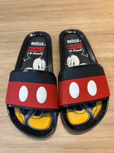 Chinelo Slide Melissa Mickey Mouse & Friends - Preto/Vermelho - Nº 35 - Manaus