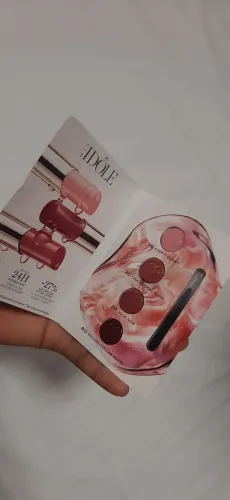 Lip card idôle lancôme