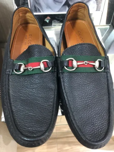 Sapatos Gucci Loafer Couro Preto