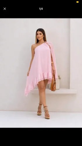 Vestido curto rose e vestido longo estampado 