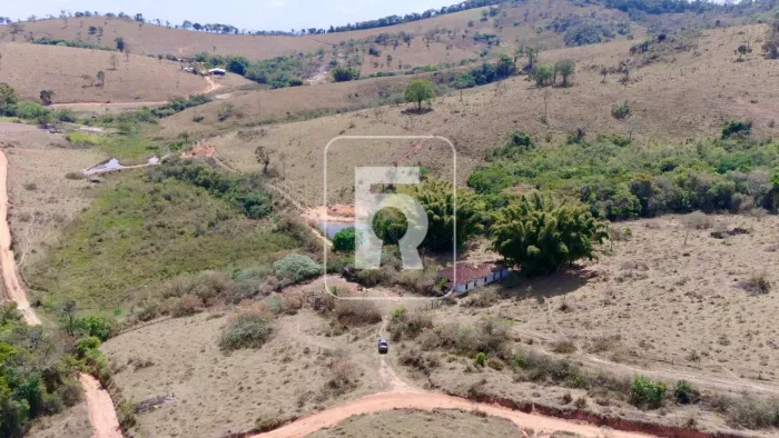 Fazenda à venda, Centro - Passa Tempo/MG