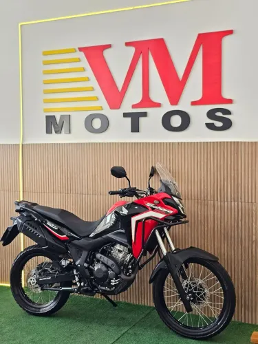 Honda sahara 300 rally 2025 abs