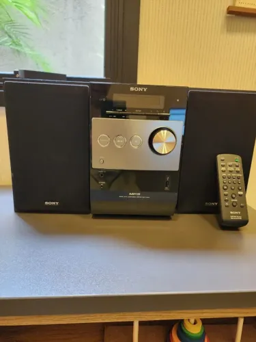 Micro System Sony compacto, ideais para espaços como cozinha, quartos, escritório. 110v